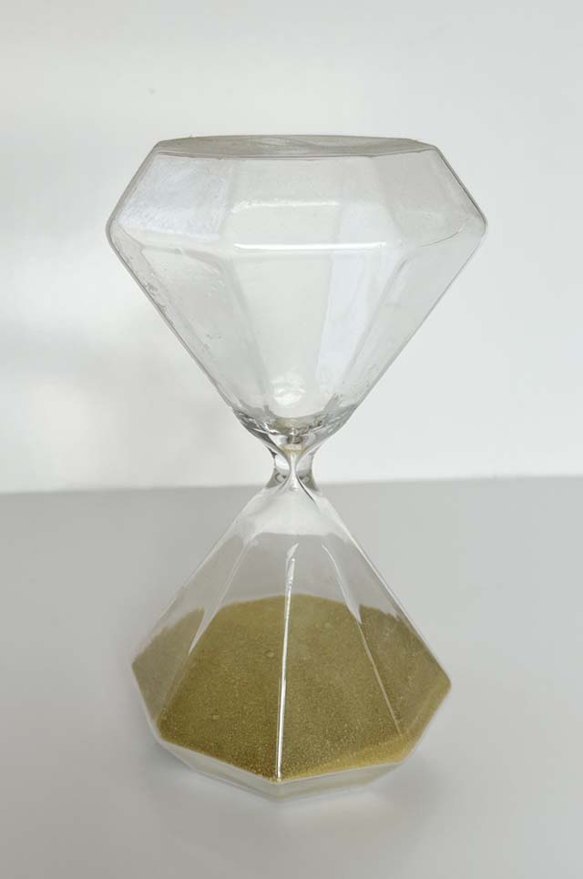 hourglass 8